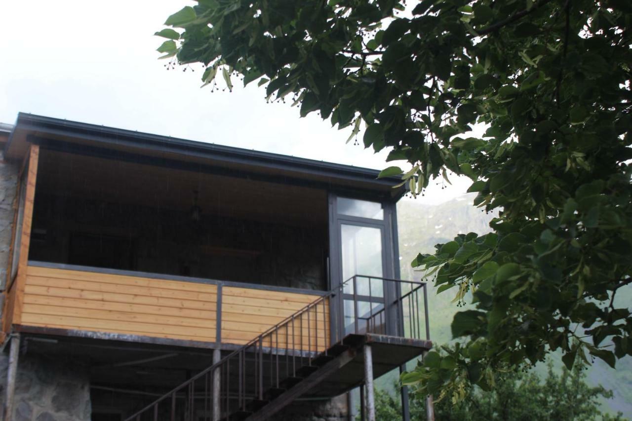 Rustaveli St11 Hotell Kazbegi Exteriör bild