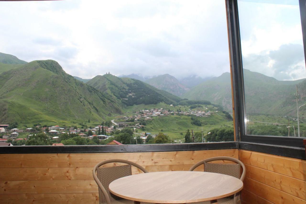 Rustaveli St11 Hotell Kazbegi Exteriör bild