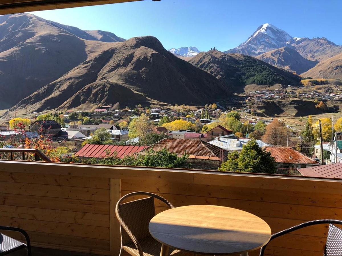 Rustaveli St11 Hotell Kazbegi Exteriör bild